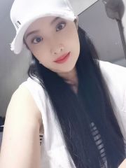 丰满大胸美少妇