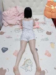 白嫩小骚妹