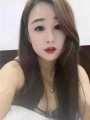 很会玩的小妹妹