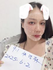 岳麓高冷嫩妹